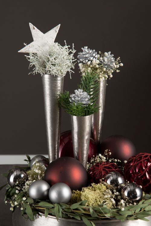 Vit näverstjärna på pinne.