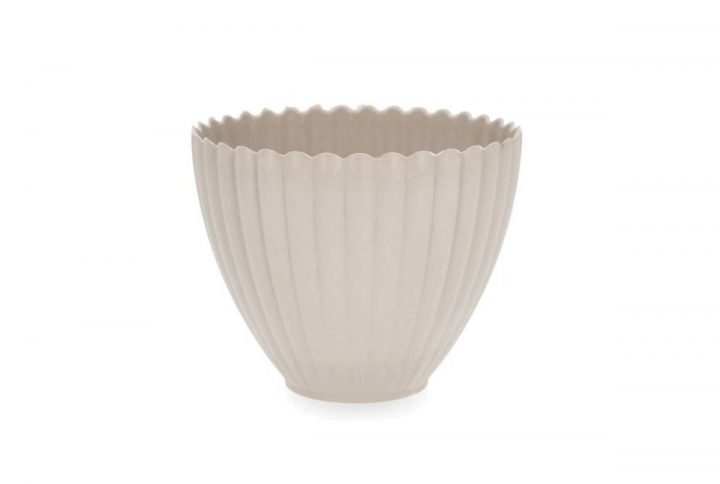 Beige kruka Romantik med vågig kant för växter