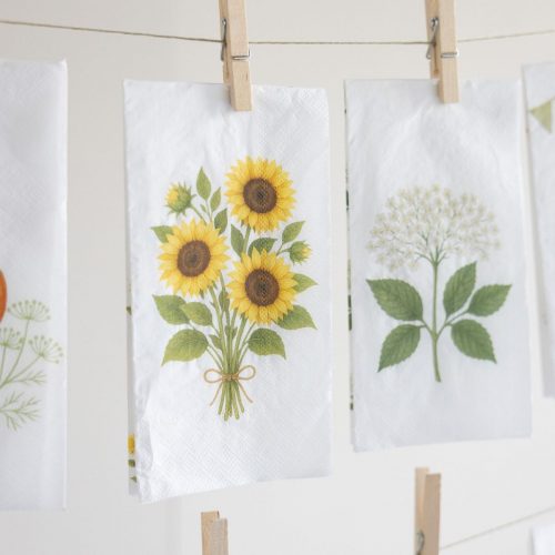 Pappersservetter med blommotiv